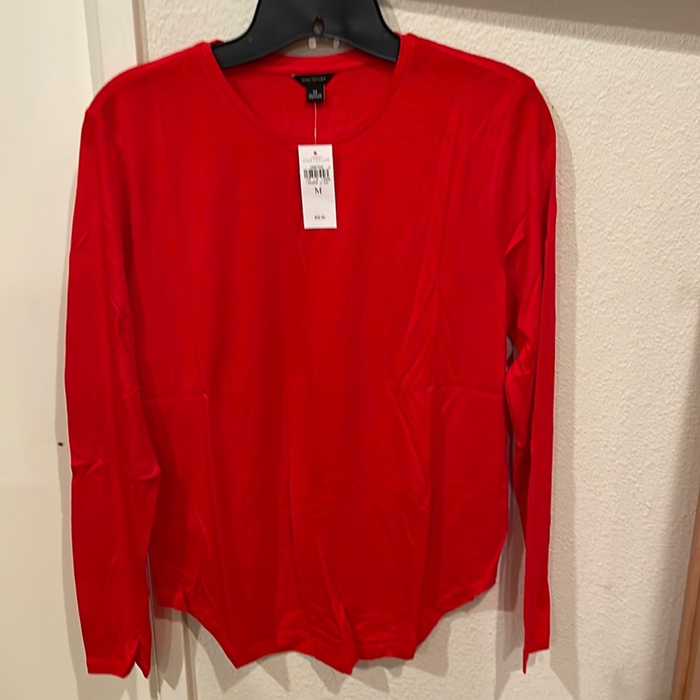 Ann Taylor long sleeve tshirt